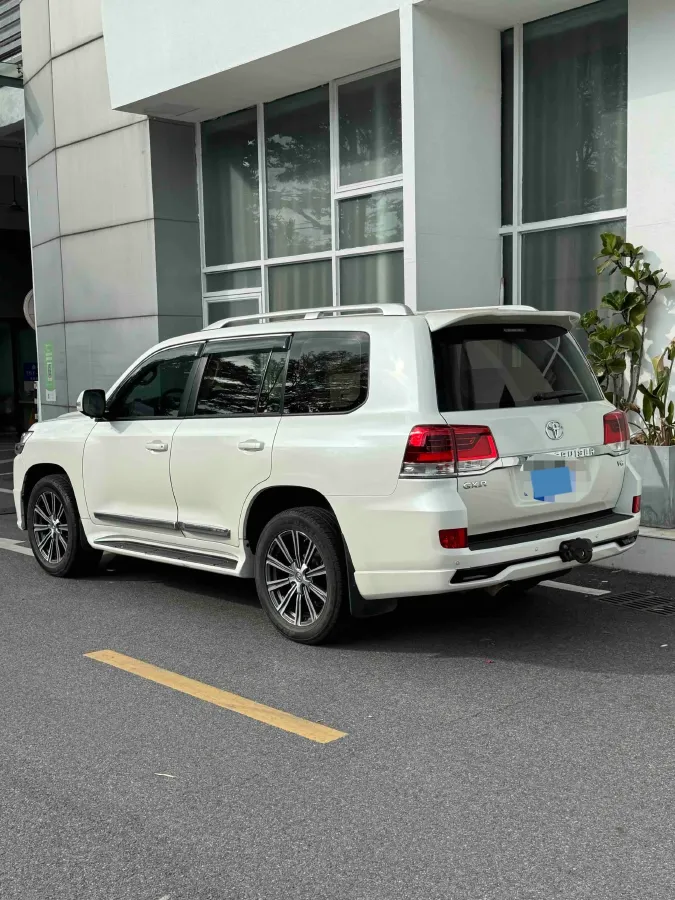 2015 Toyota Land Cruiser 4.0L 275HP V6 5AT,autocango,china used car exporter,china ev exporter,chinese used car exporter,chinese used ev exporter
