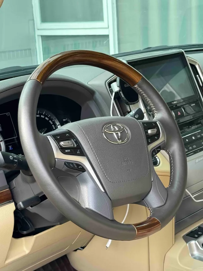 2015 Toyota Land Cruiser 4.0L 275HP V6 5AT,autocango,china used car exporter,china ev exporter,chinese used car exporter,chinese used ev exporter