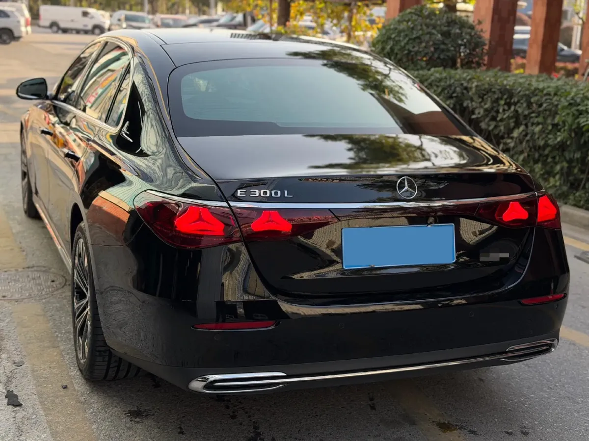 2025 Mercedes-Benz E Class 2.0T 258HP L4 9AT,autocango,china used car exporter,china ev exporter,chinese used car exporter,chinese used ev exporter