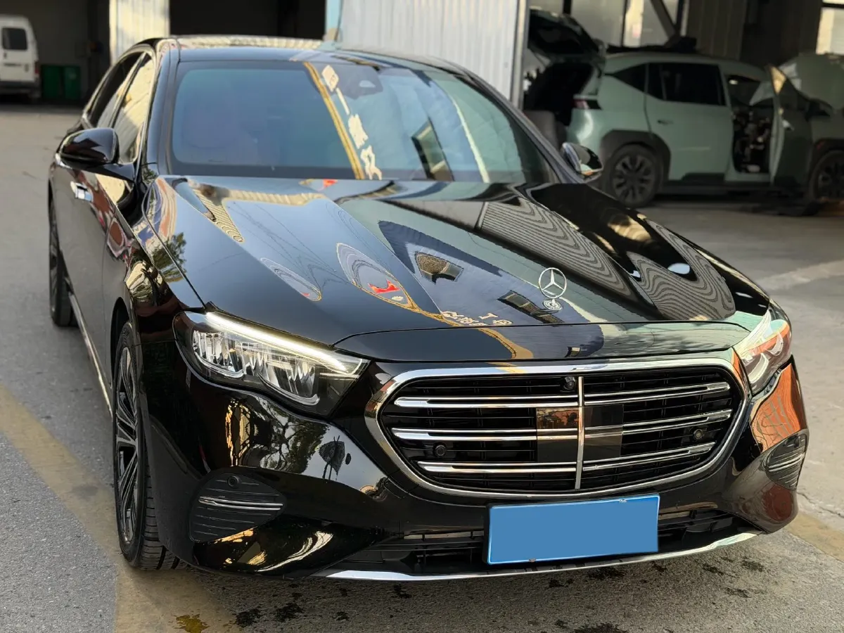 2025 Mercedes-Benz E Class 2.0T 258HP L4 9AT,autocango,china used car exporter,china ev exporter,chinese used car exporter,chinese used ev exporter