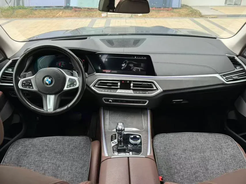 2021 BMW X5 3.0T 340HP L6 8AT,autocango,china used car exporter,china ev exporter,chinese used car exporter,chinese used ev exporter