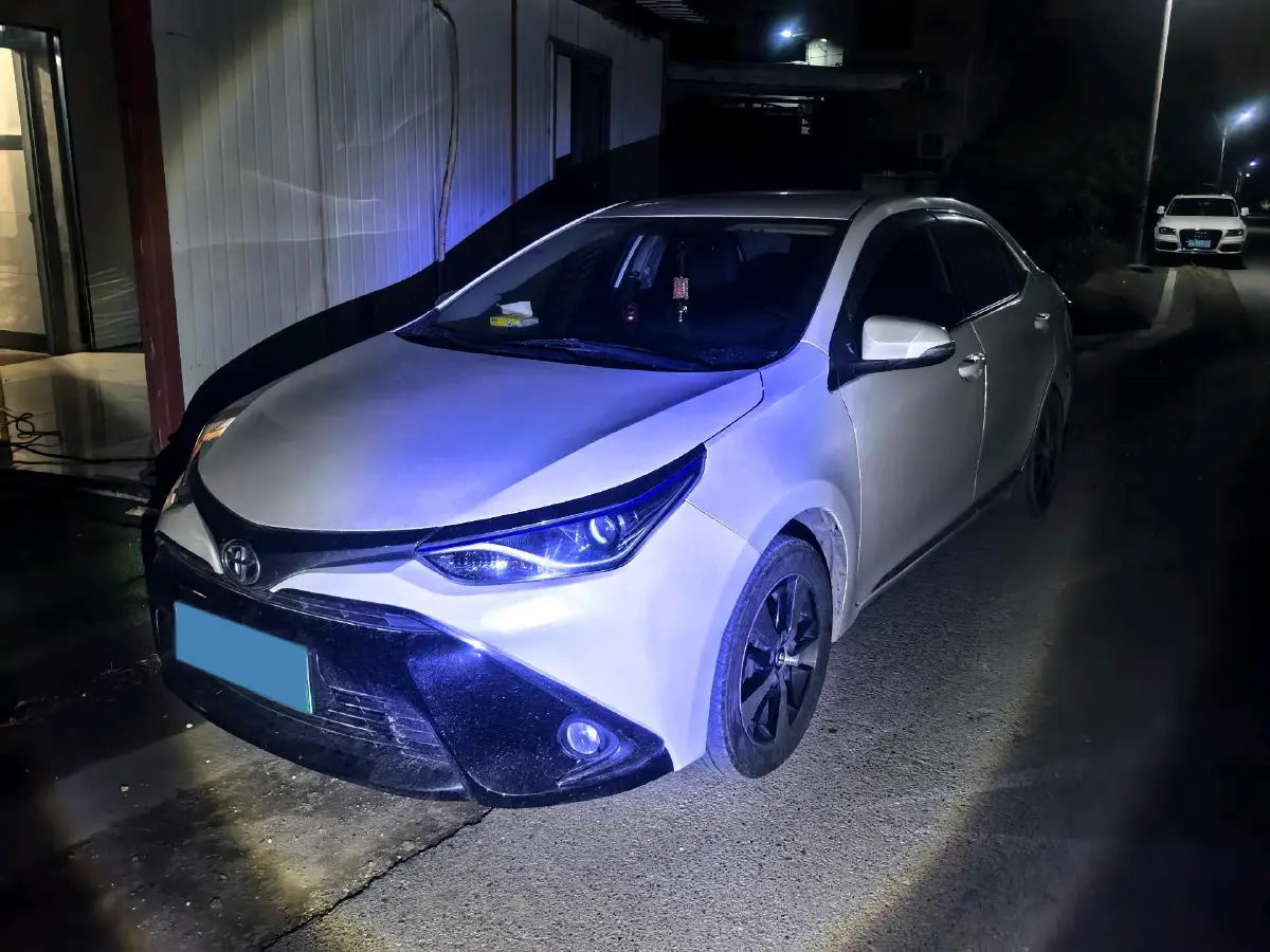 2019 Toyota Corolla Hybird E+ 1.8L 99HP L4 E-CVT PHEV 10.5KWH