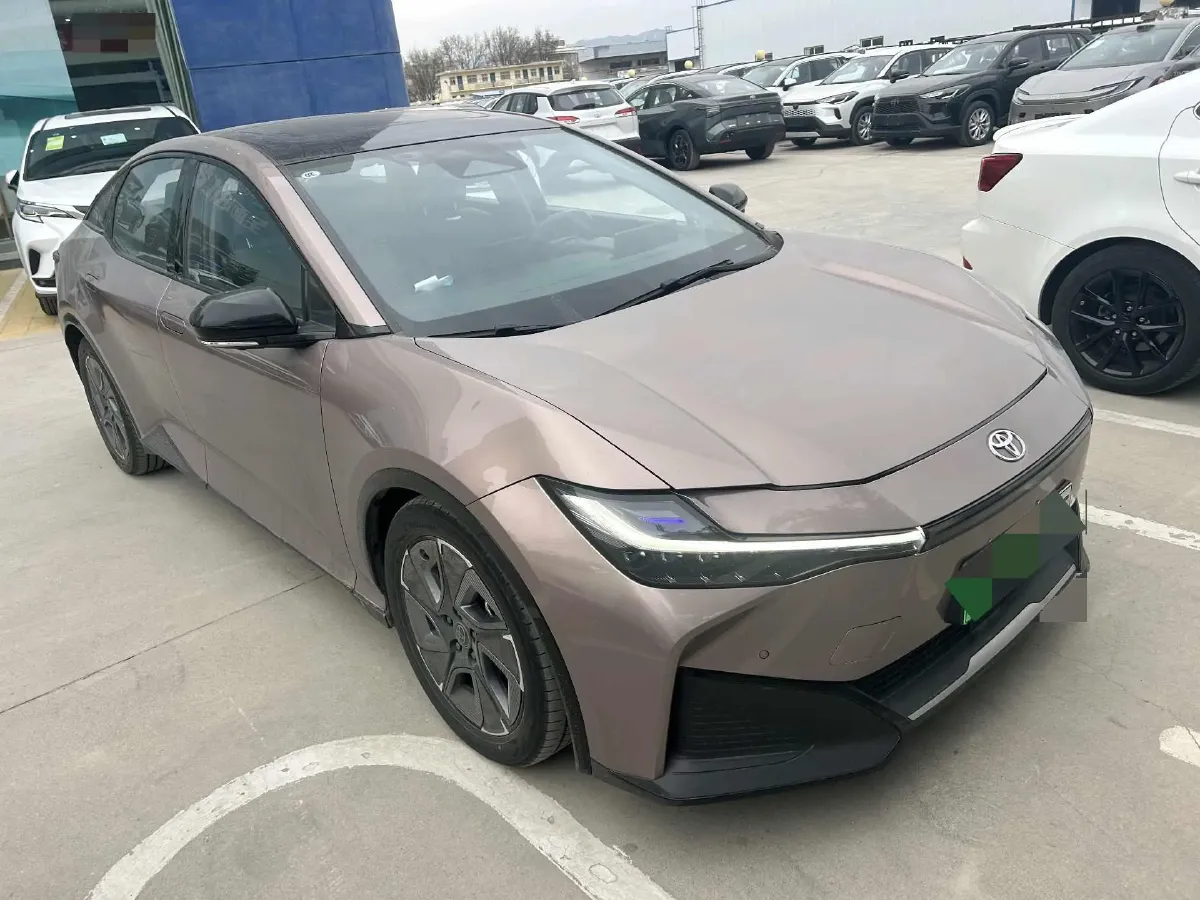 2023 Toyota bZ3 BEV 65.28KWH,autocango,china used car exporter,china ev exporter,chinese used car exporter,chinese used ev exporter