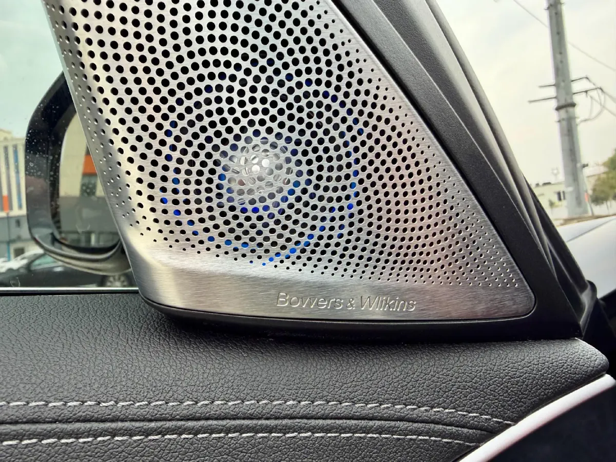 2022 BMW 5 Series 2.0T 184HP L4 8AT,autocango,china used car exporter,china ev exporter,chinese used car exporter,chinese used ev exporter