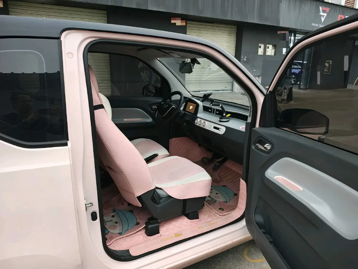 2022 WuLing HongGuang MINI EV BEV 9KWH,autocango,china used car exporter,china ev exporter,chinese used car exporter,chinese used ev exporter