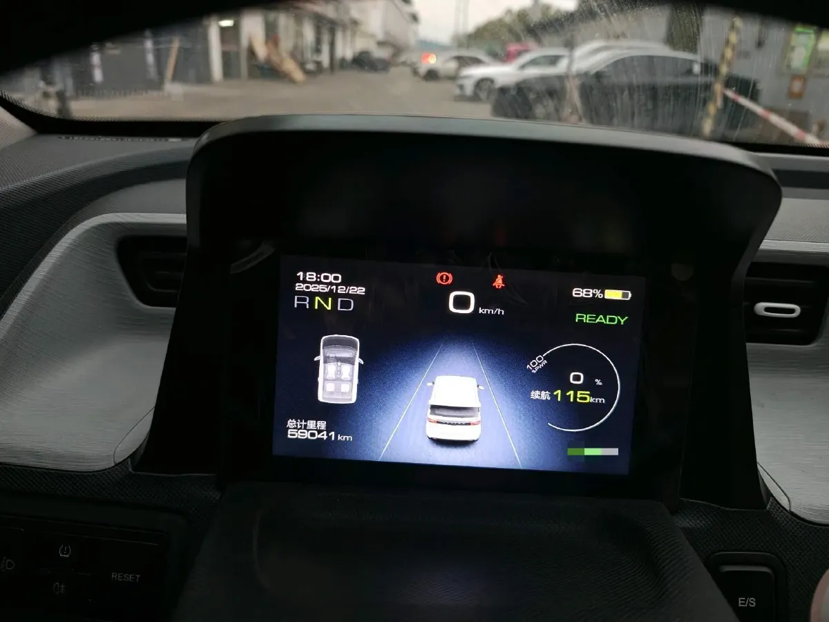 2022 WuLing HongGuang MINI EV BEV 9KWH,autocango,china used car exporter,china ev exporter,chinese used car exporter,chinese used ev exporter