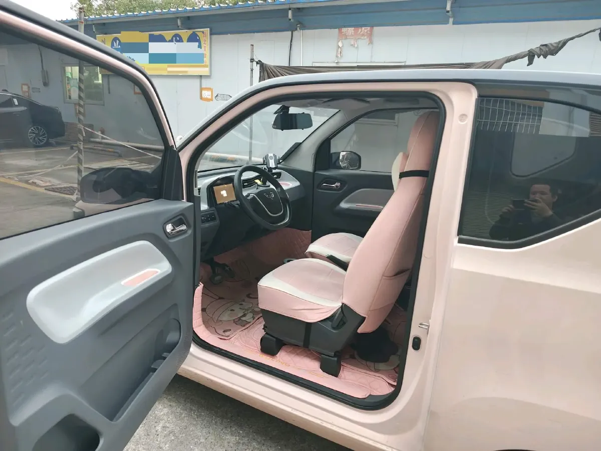 2022 WuLing HongGuang MINI EV BEV 9KWH,autocango,china used car exporter,china ev exporter,chinese used car exporter,chinese used ev exporter