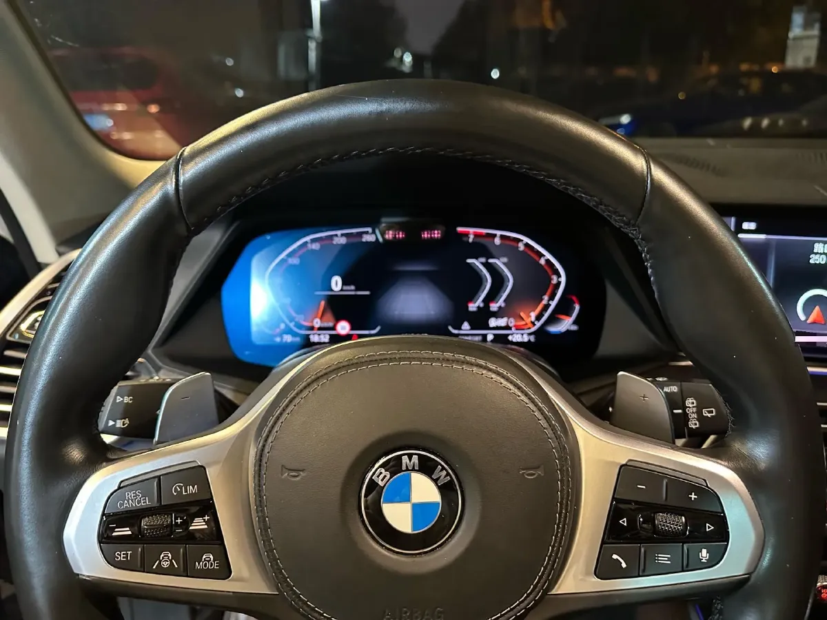 2020 BMW X5 3.0T 340HP L6 8AT,autocango,china used car exporter,china ev exporter,chinese used car exporter,chinese used ev exporter