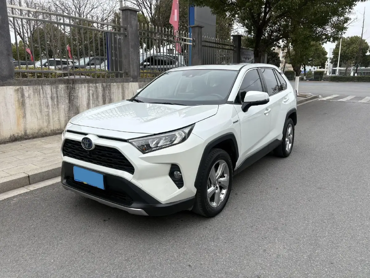 2021 Toyota RAV4 2.5L 178HP L4 E-CVT Hybrid
