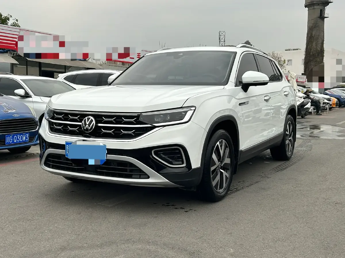 2023 Volkswagen Tayron 2.0T 186HP L4 7DCT