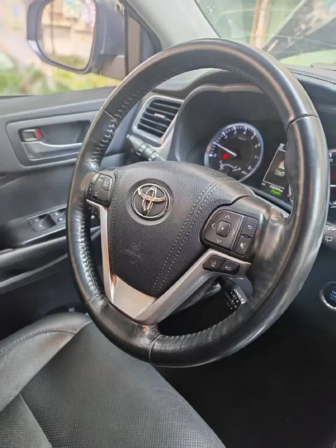 2019 HanTeng V7 1.5T 156HP L4 6AT,autocango,china used car exporter,china ev exporter,chinese used car exporter,chinese used ev exporter