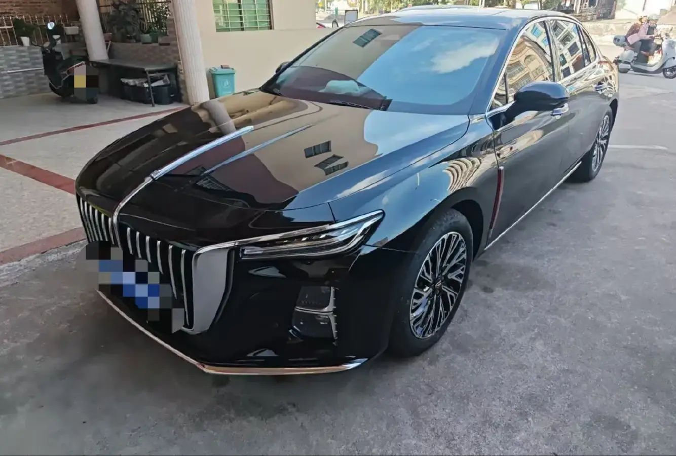 2024 HongQi H5 2.0T 224HP L4 8AT