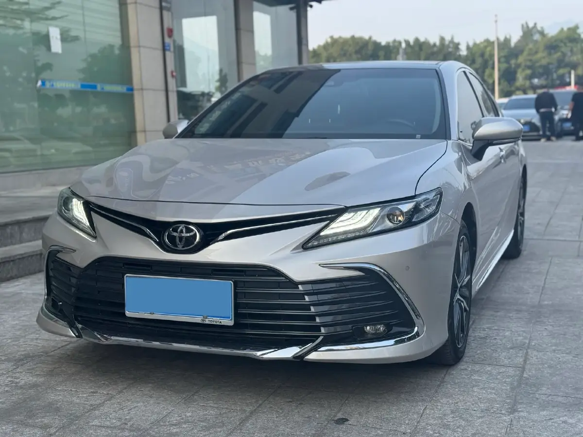 2021 Toyota Camry 2.5L 209HP L4 8AT