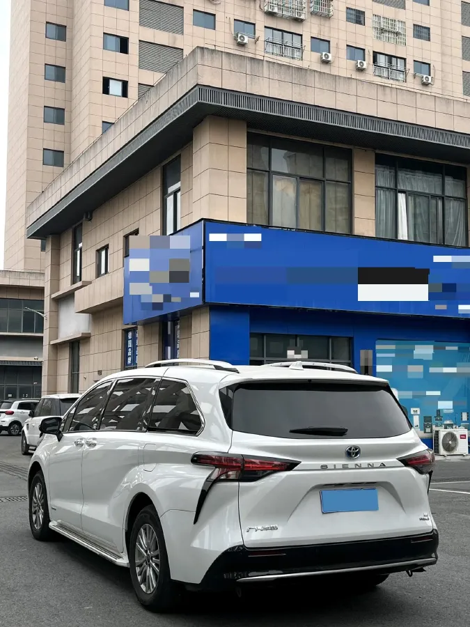 2023 Toyota Sienna 2.5L 189HP L4 E-CVT Hybrid,autocango,china used car exporter,china ev exporter,chinese used car exporter,chinese used ev exporter