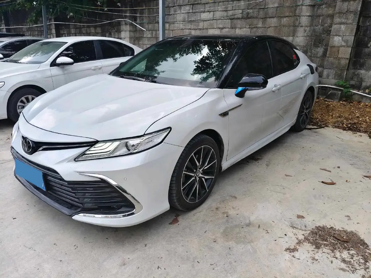 2021 Toyota Camry 2.5L 209HP L4 8AT