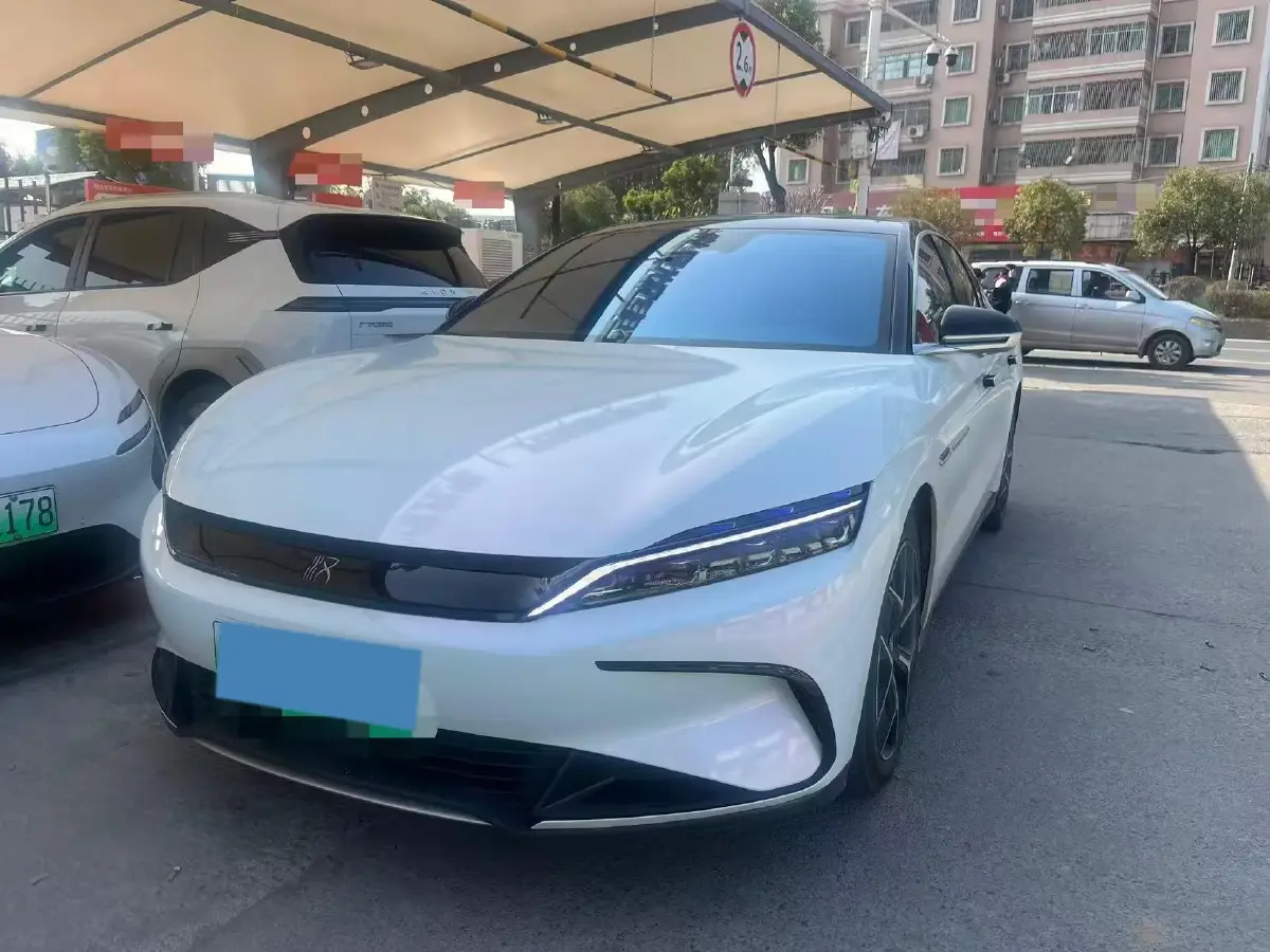 2024 BYD Han BEV 72KWH