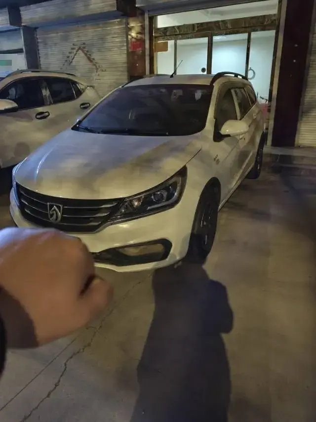 2017 BaoJun 310W 1.5L 112HP L4 6MT