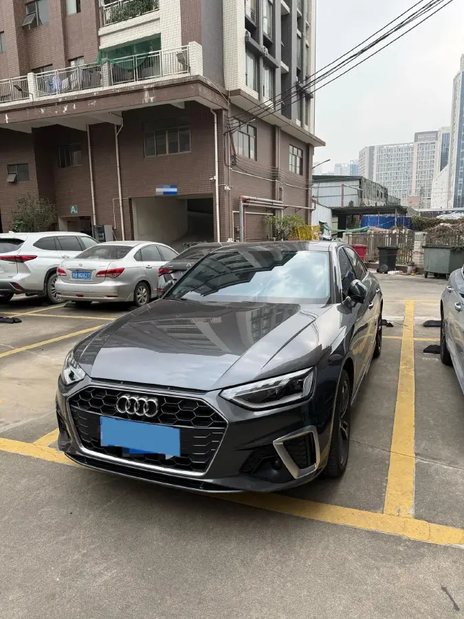 2024 Audi A4L 2.0T 190HP L4 7DCT