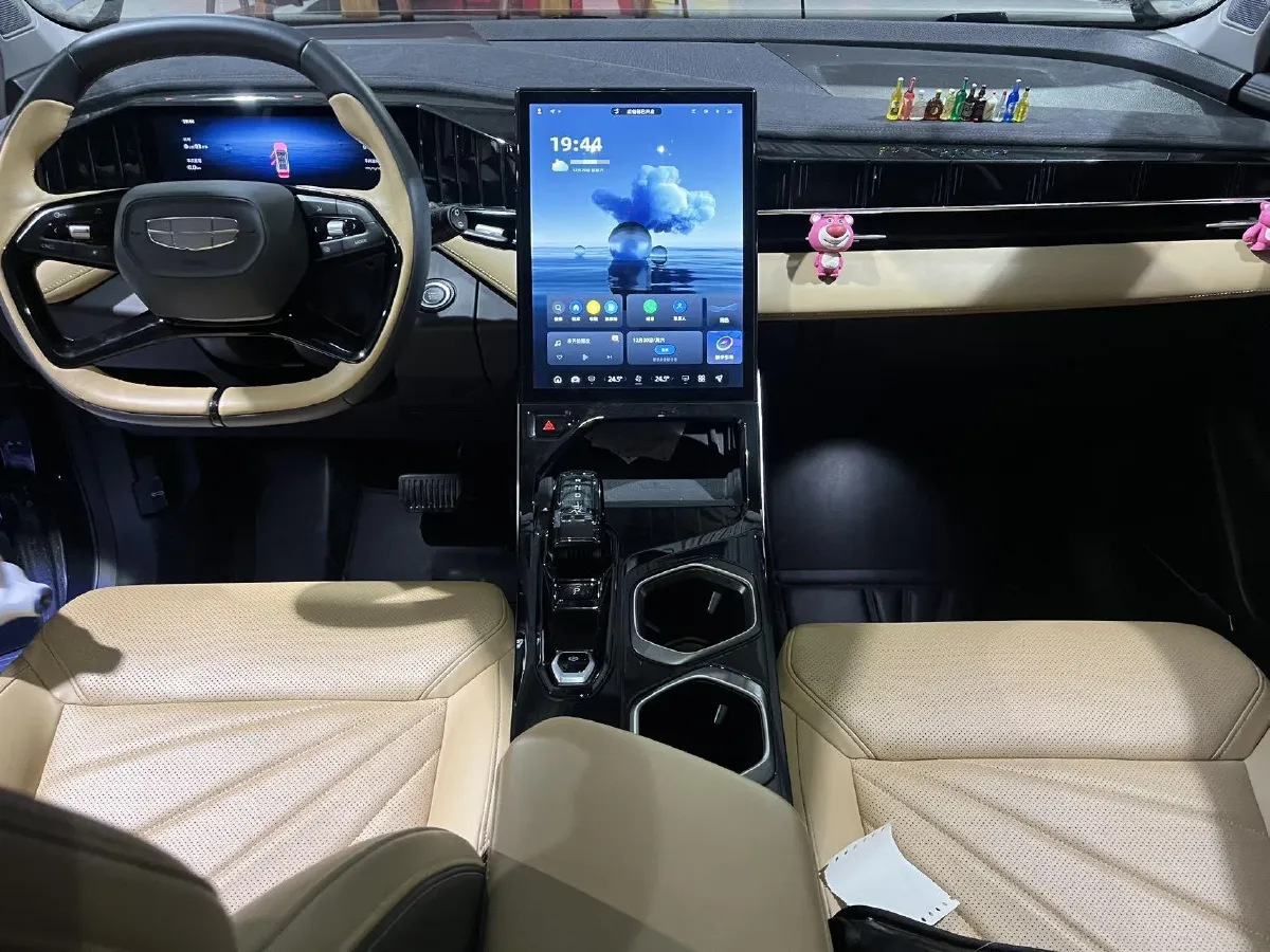 2023 Geely StarRay 1.5T 181HP L4 7DCT,autocango,china used car exporter,china ev exporter,chinese used car exporter,chinese used ev exporter