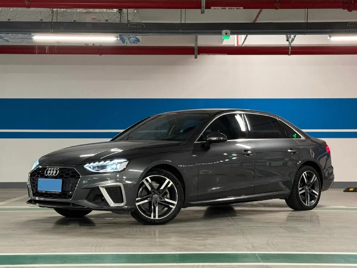 2020 Audi A4L 2.0T 190HP L4 7DCT