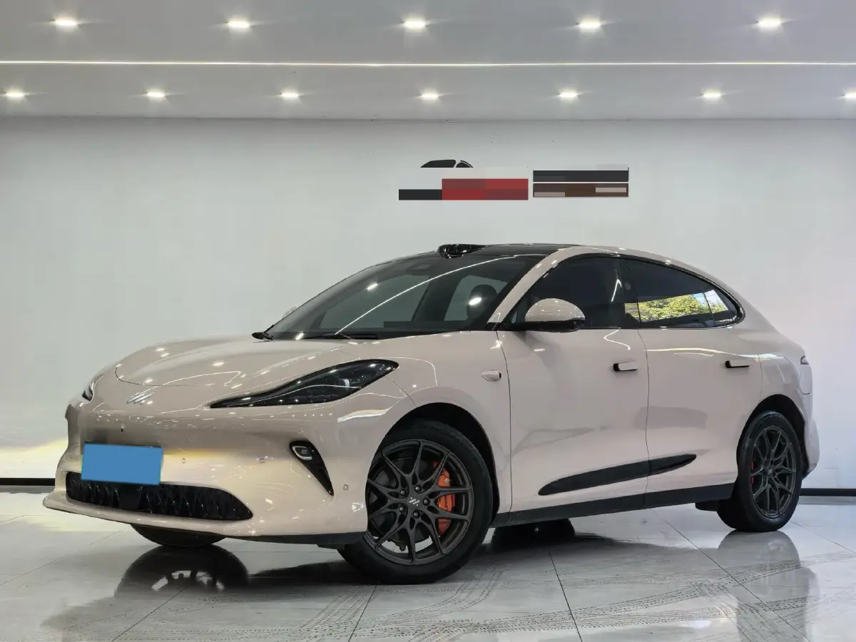 2025 IM LS6 BEV 75KWH