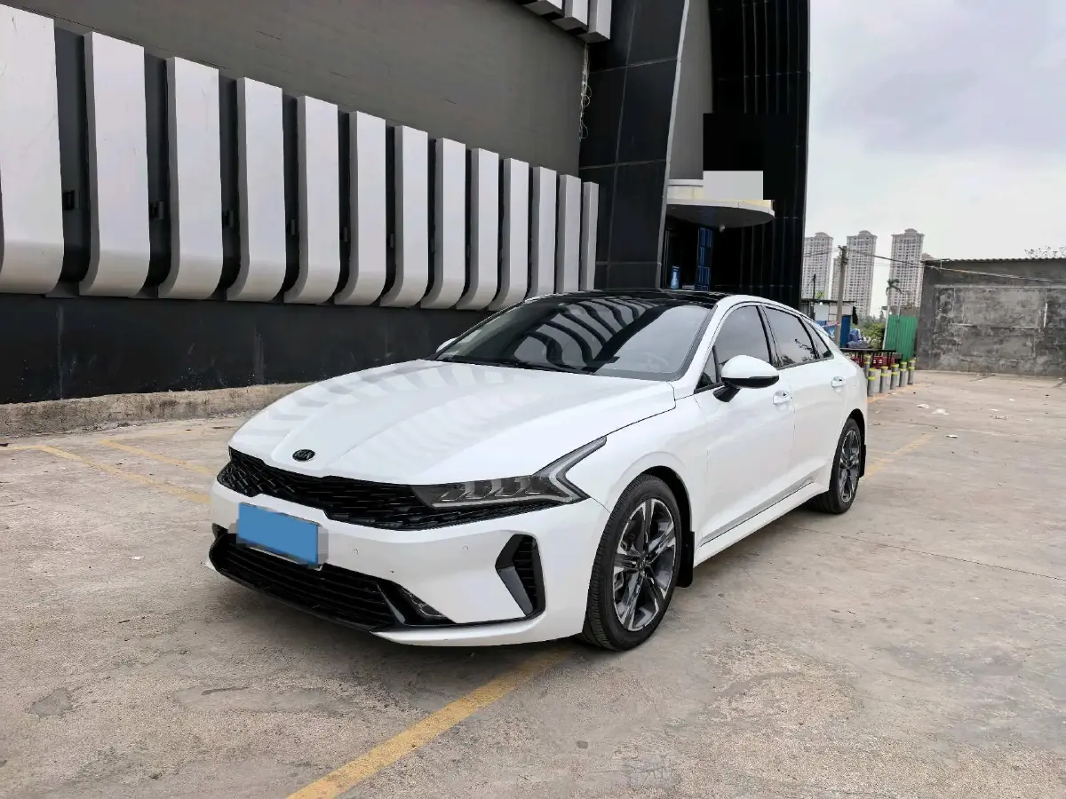 2020 Kia K5 1.5T 170HP L4 7DCT