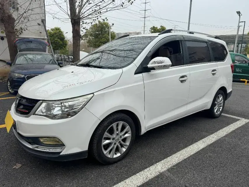 2016 BaoJun 730 1.5L 112HP L4 5MT