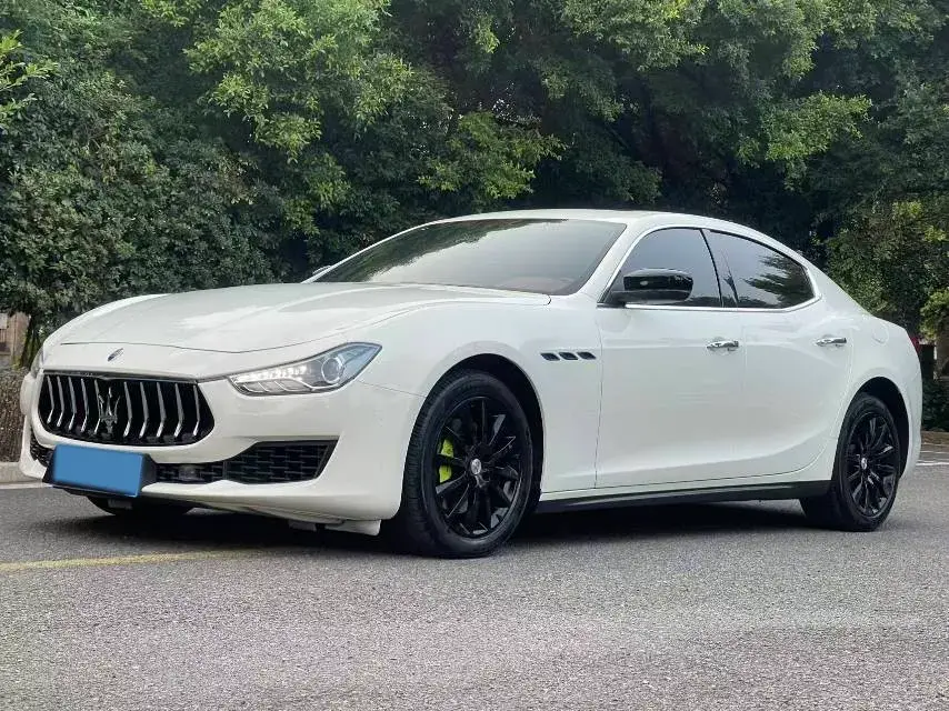 2021 Maserati Ghibli 2.0T 330HP L4 8AT