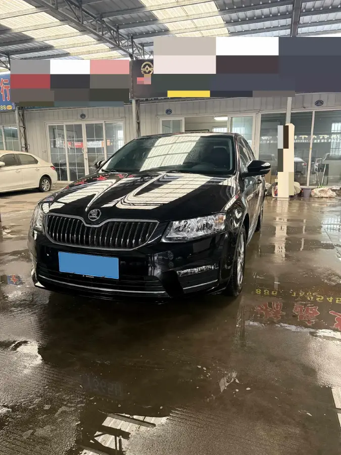 2017 Skoda Octavia 1.6L 110HP L4 5MT