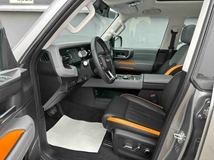 2025 Beijing BJ40 REEV REEV 188HP REEV 40.3KWH,autocango,china used car exporter,china ev exporter,chinese used car exporter,chinese used ev exporter