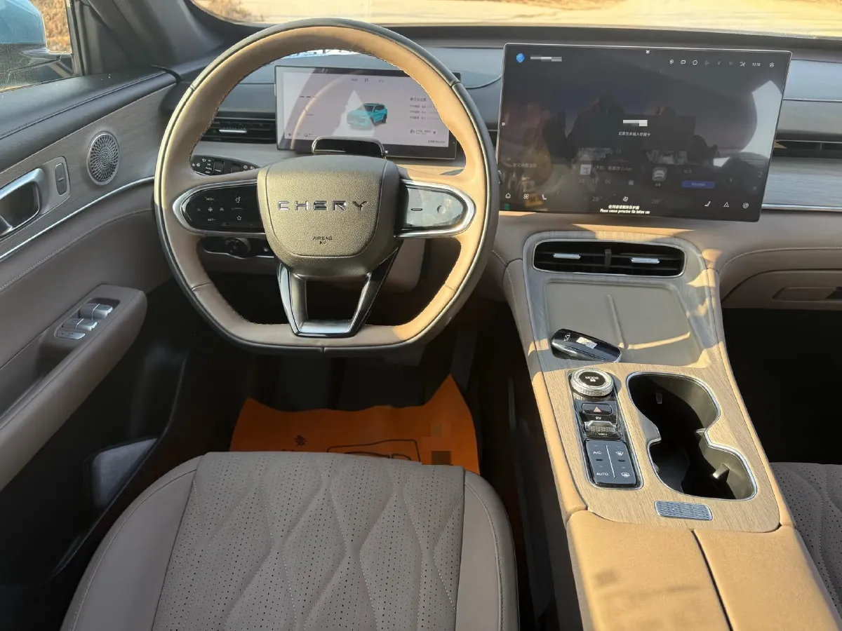 2025 Chery Tiggo8 PLUS C-DM 1.5T 156HP L4 1DHT PHEV,autocango,china used car exporter,china ev exporter,chinese used car exporter,chinese used ev exporter