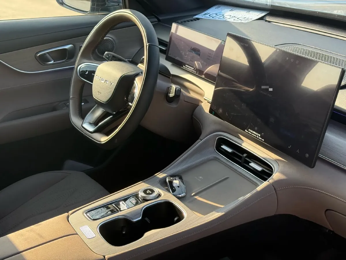 2025 Chery Tiggo8 PLUS C-DM 1.5T 156HP L4 1DHT PHEV,autocango,china used car exporter,china ev exporter,chinese used car exporter,chinese used ev exporter