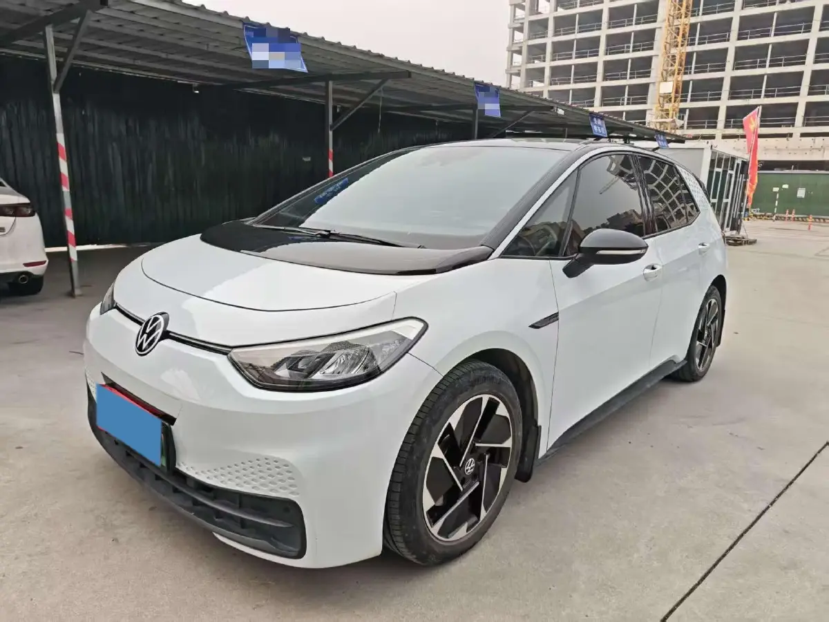 2023 Volkswagen ID.3 BEV 52.8KWH