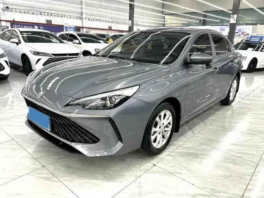 2026 Roewe i5 1.5L 129HP L4 5MT