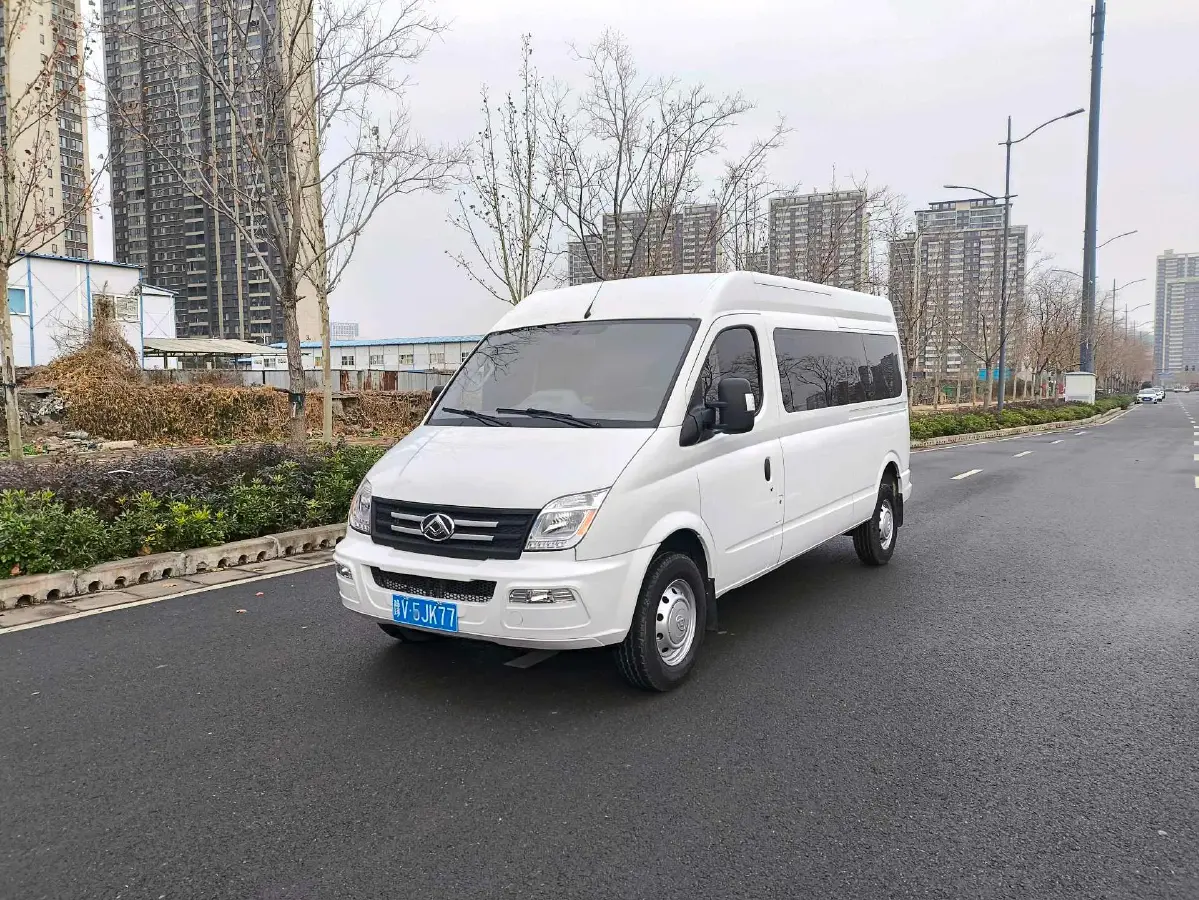 2021 MAXUS XinTu V80 2.0T 127HP L4 6MT