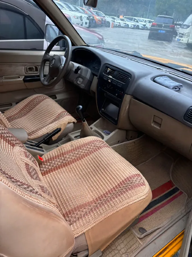 2013 Dongfeng RuiQi MPV 2.4L 139HP L4 5MT,autocango,china used car exporter,china ev exporter,chinese used car exporter,chinese used ev exporter