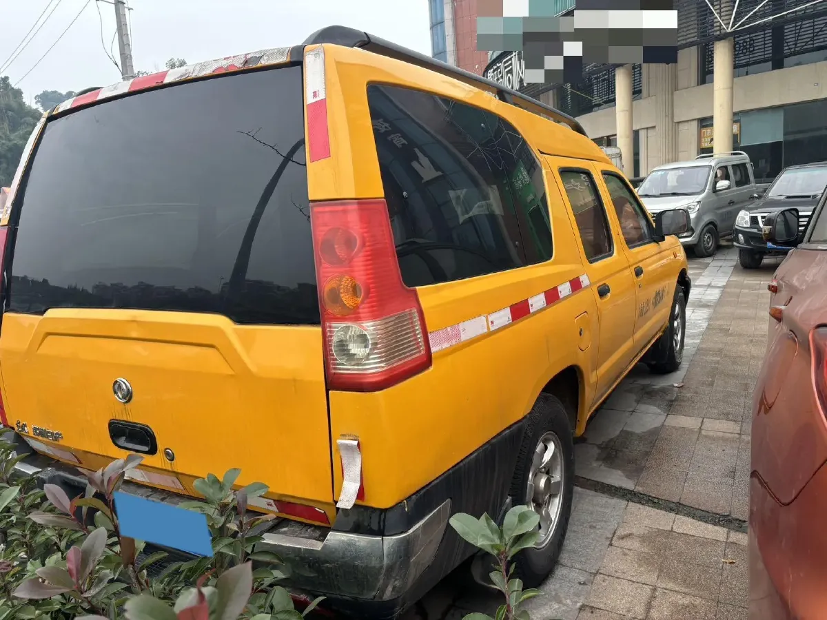 2013 Dongfeng RuiQi MPV 2.4L 139HP L4 5MT,autocango,china used car exporter,china ev exporter,chinese used car exporter,chinese used ev exporter