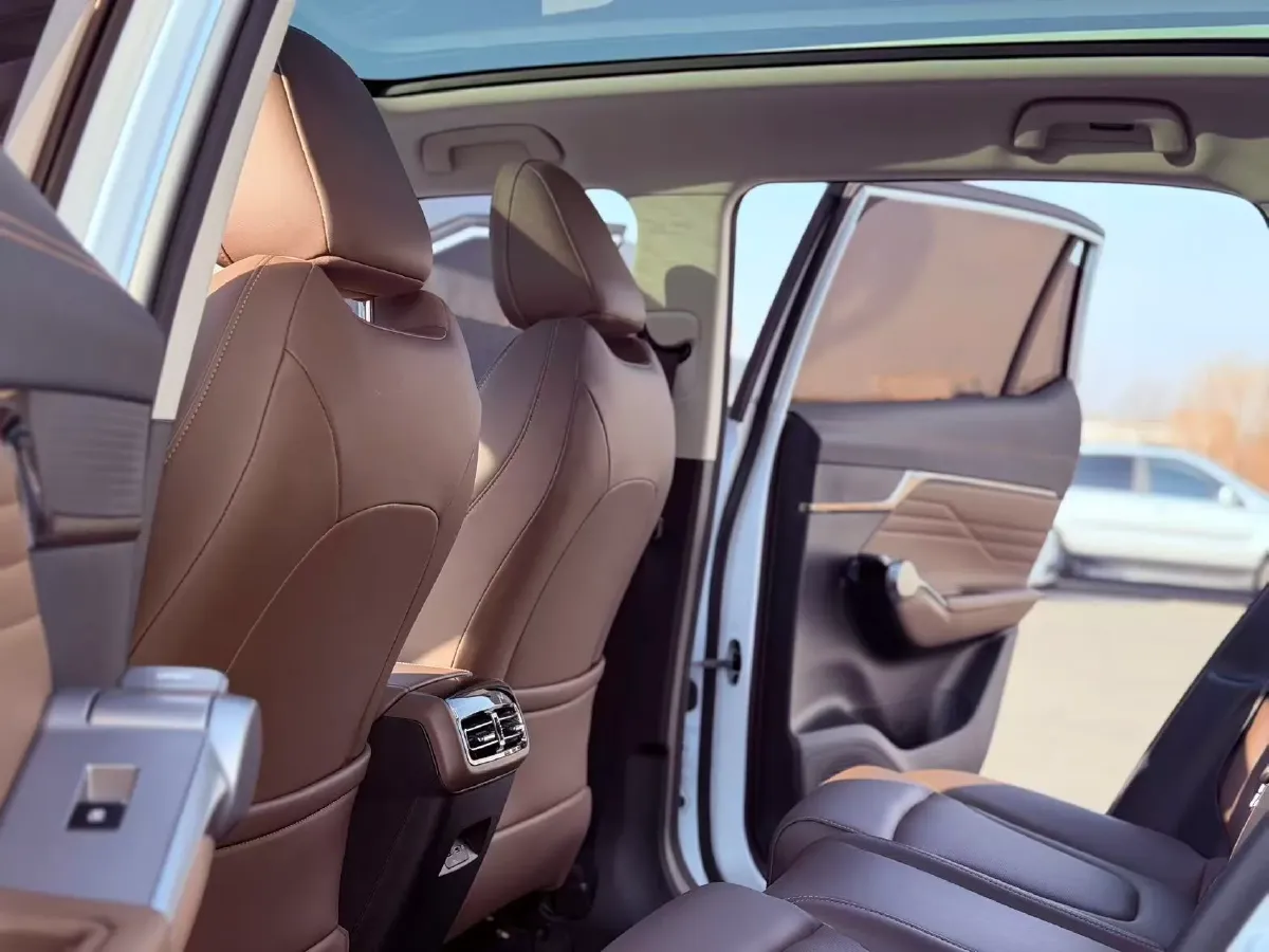 2024 GAC Trumpchi GS4 1.5T 177HP L4 7DCT,autocango,china used car exporter,china ev exporter,chinese used car exporter,chinese used ev exporter