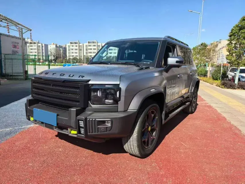 2023 Jetour Traveller 2.0T 254HP L4 7DCT