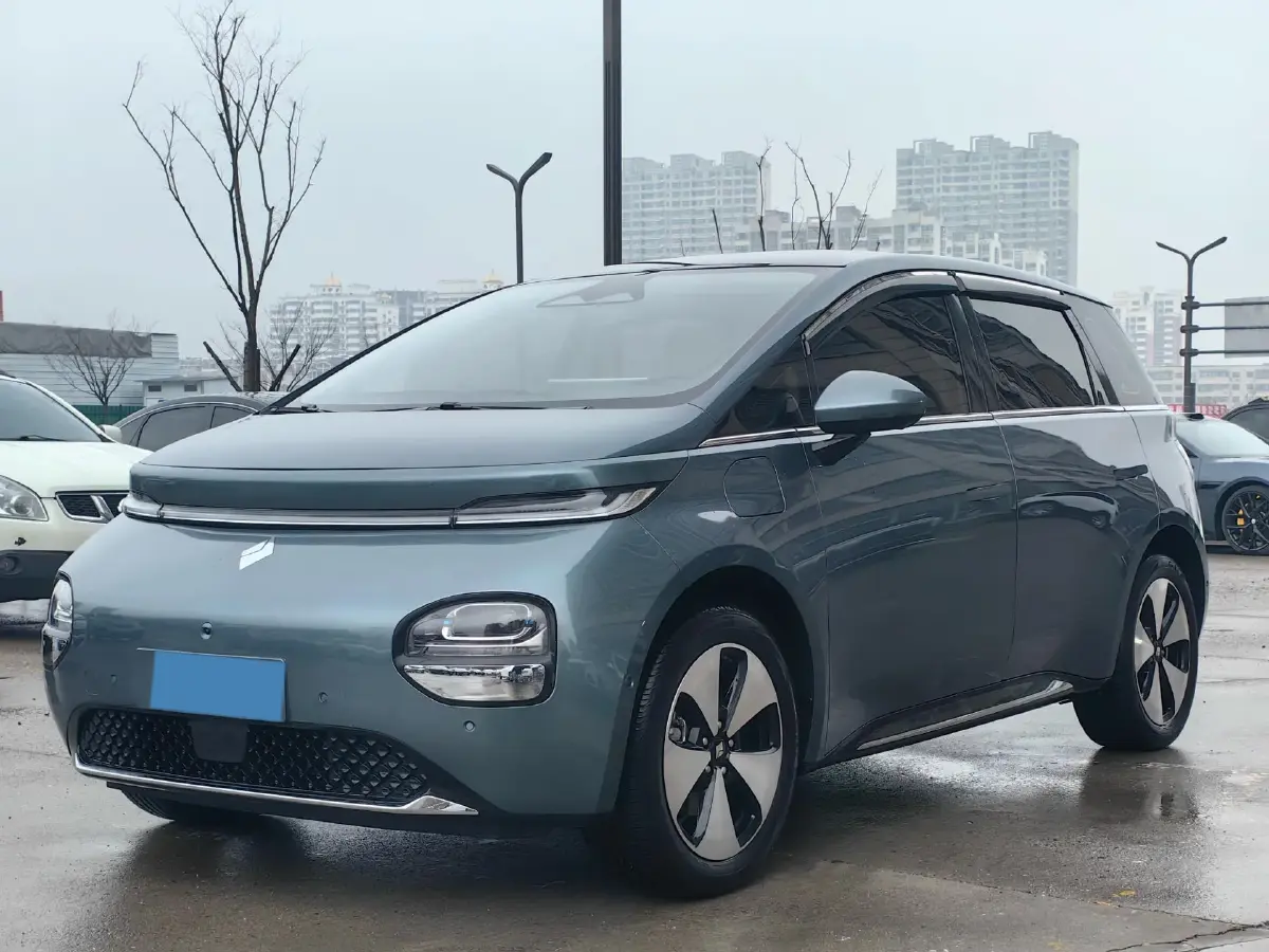 2023 BaoJun Cloud BEV 50.6KWH