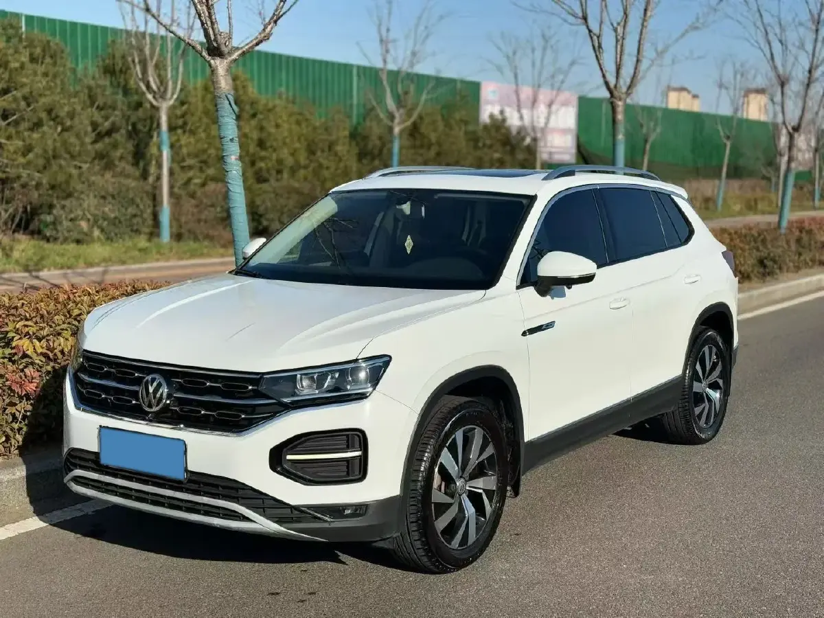 2019 Jeep Cherokee 2.0T 234HP L4 9AT