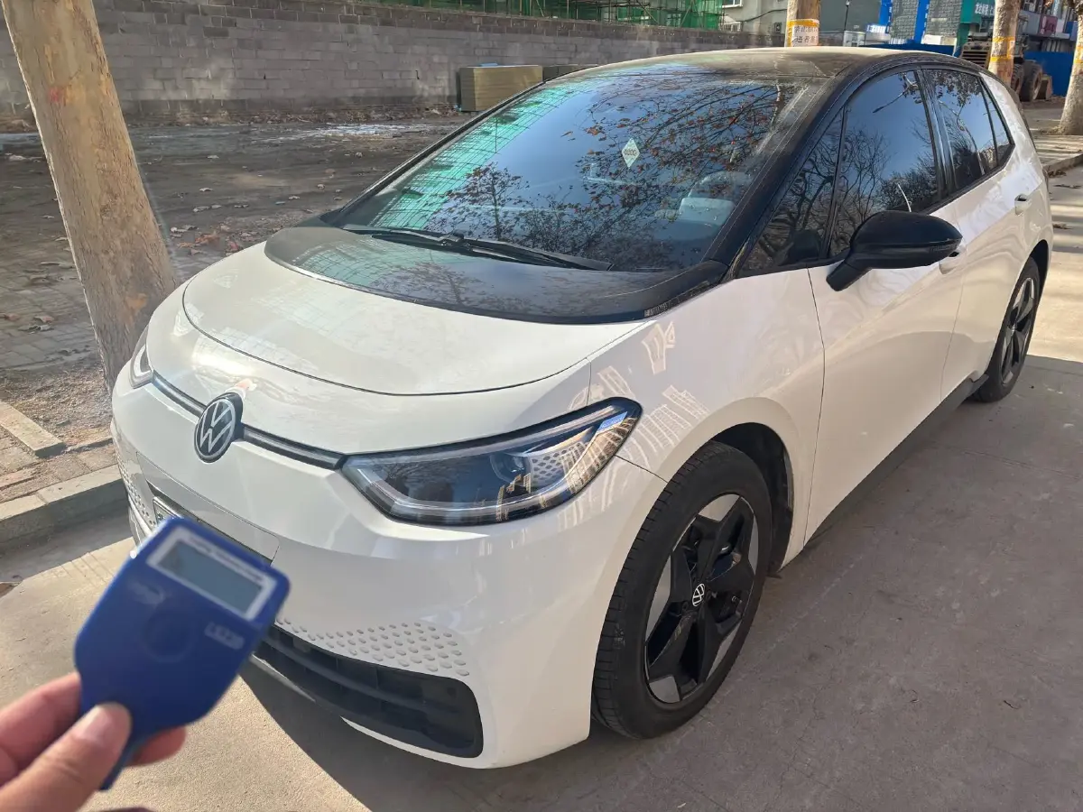 2025 Volkswagen ID.3 BEV 53.6KWH