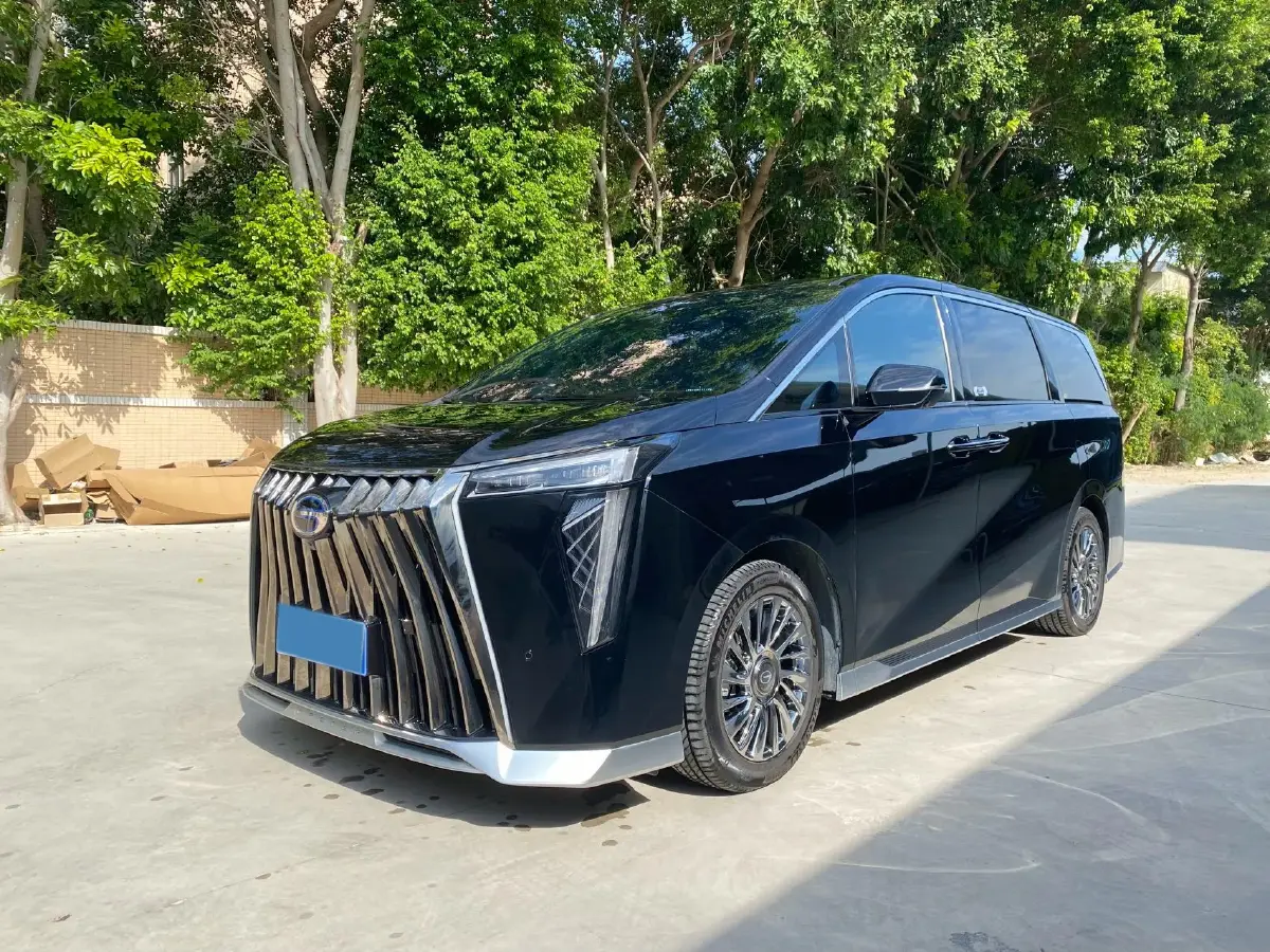 2025 GAC Trumpchi M8 2.0T 190HP L4 2DHT Hybrid