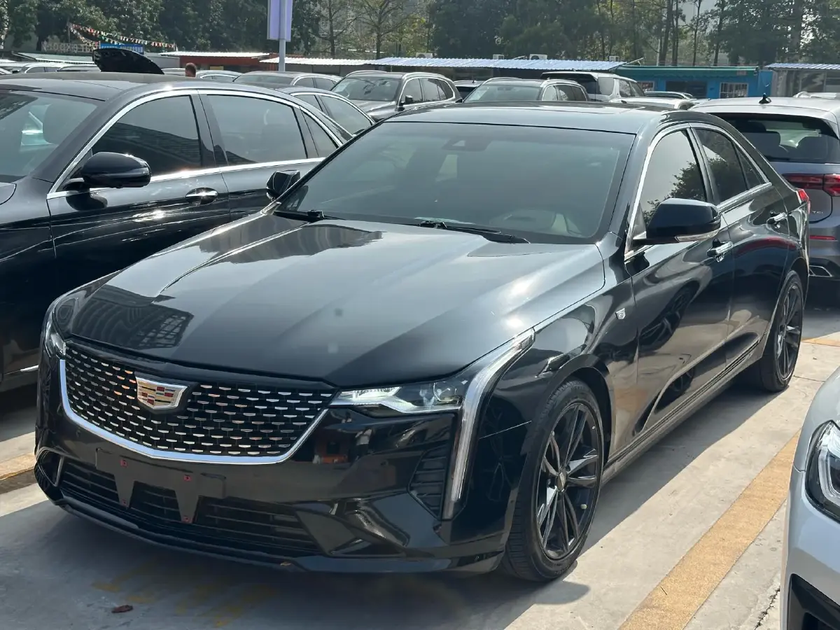 2022 Cadillac CT4 2.0T 237HP L4 8AT
