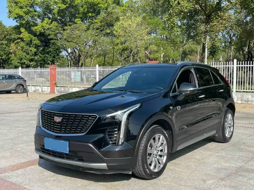 2020 Cadillac XT4 2.0T 241HP L4 9AT