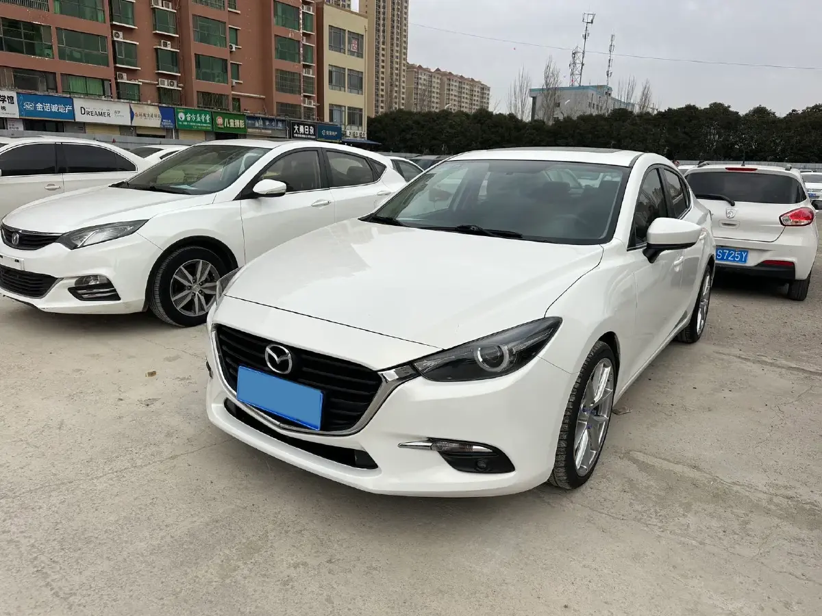 2017 Mazda 3 Axela 1.5L 117HP L4 6AT