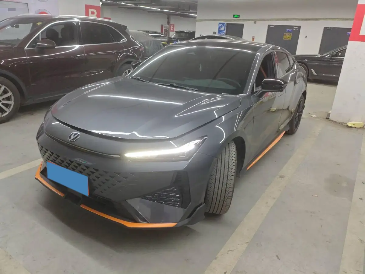 2024 ChangAn UNI-V 1.5T 188HP L4 7DCT