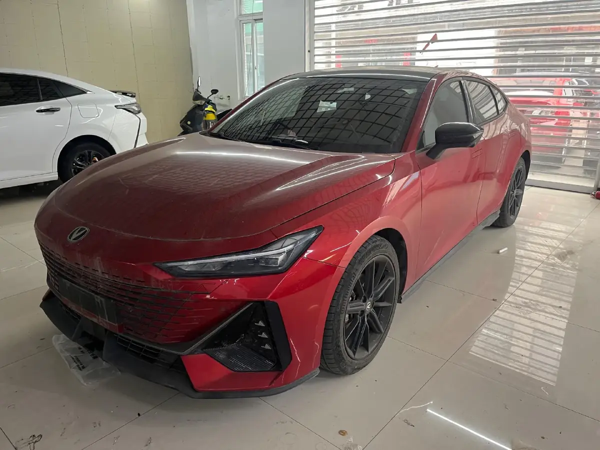 2022 ChangAn UNI-V 1.5T 188HP L4 7DCT