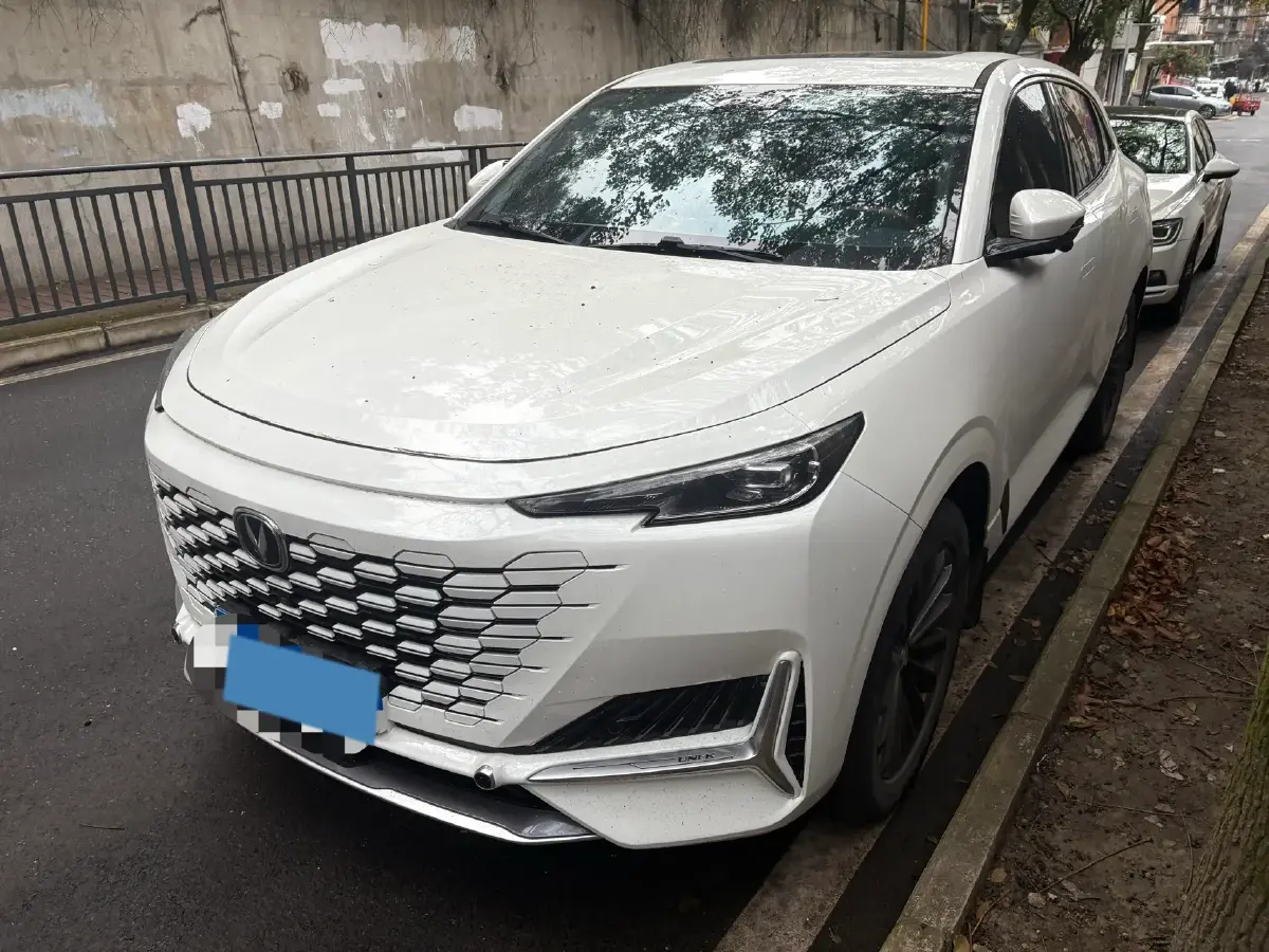 2021 ChangAn UNI-K 2.0T 233HP L4 8AT