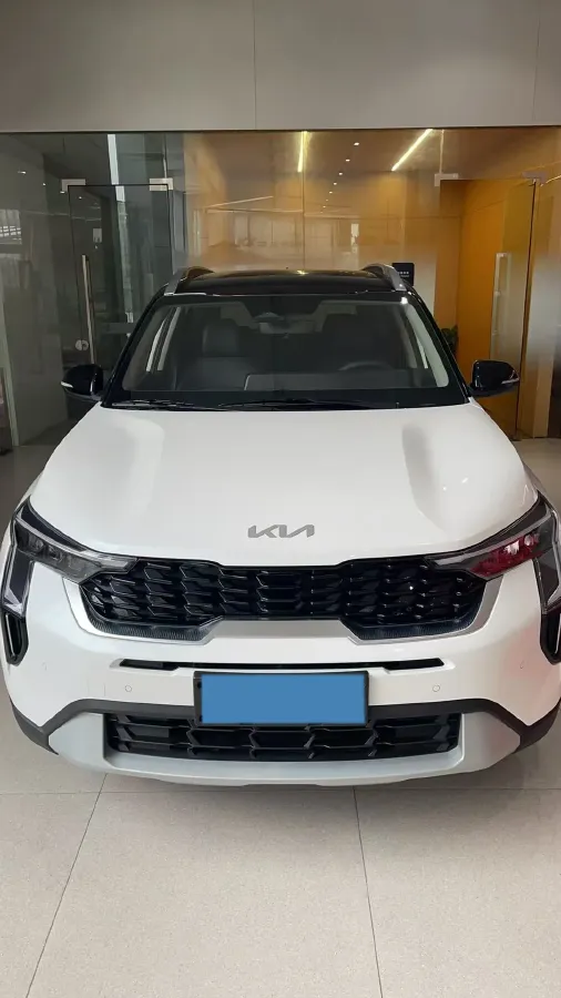 2024 Kia Sonet 1.5L 115HP L4 CVT,autocango,china used car exporter,china ev exporter,chinese used car exporter,chinese used ev exporter